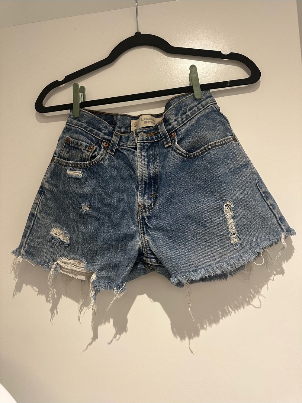Levi’s Vintage-Inspired Distressed Denim Shorts - Blue